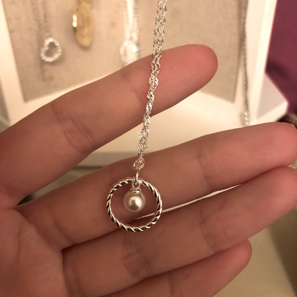 Pearl necklace